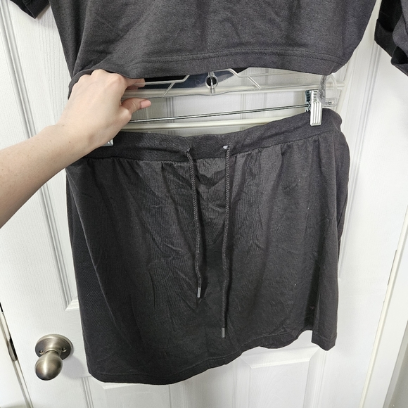 Grey pretty little thing 2 piece outfit - Picture 12 of 16